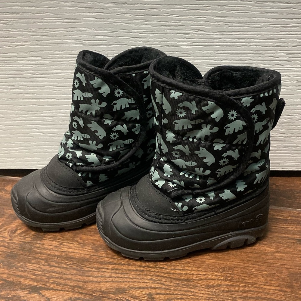 ☃️Kamik toddler boy size 6⛄️